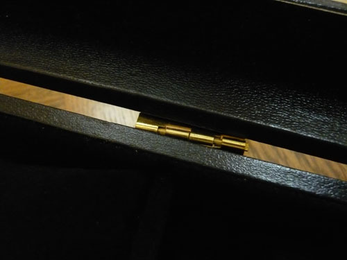 watchbox10_hinge.jpg