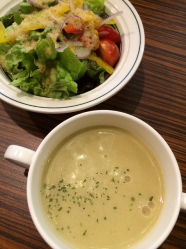 スープとサラダ.JPG