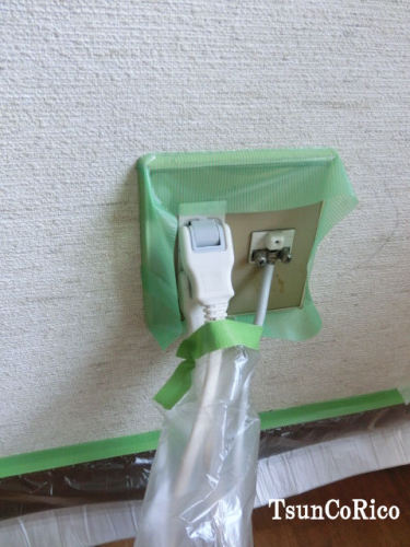 テレビ後ろ6.JPG