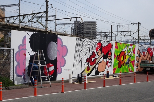 広島駅南口ペデストリアンデッキ カープロード沿いに