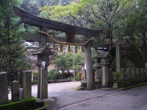 岩船神社と交野山 (105)0007.jpg