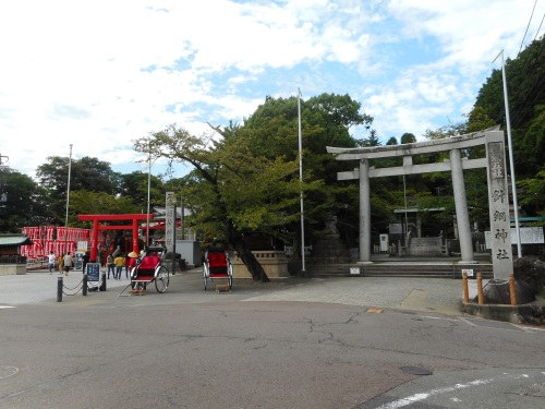 犬山城三光稲荷神社 (1).JPG