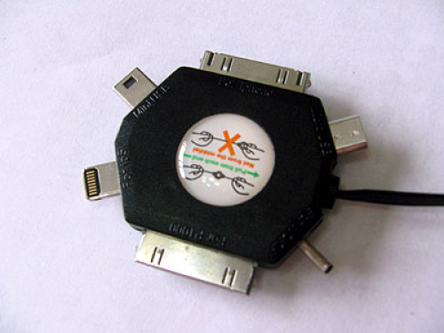 巻き取り式USB充電ケーブル