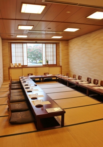 華の間　19名様 (502x720).jpg