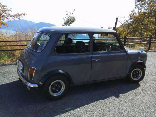 ミニクーパー（野呂山にて）中腹