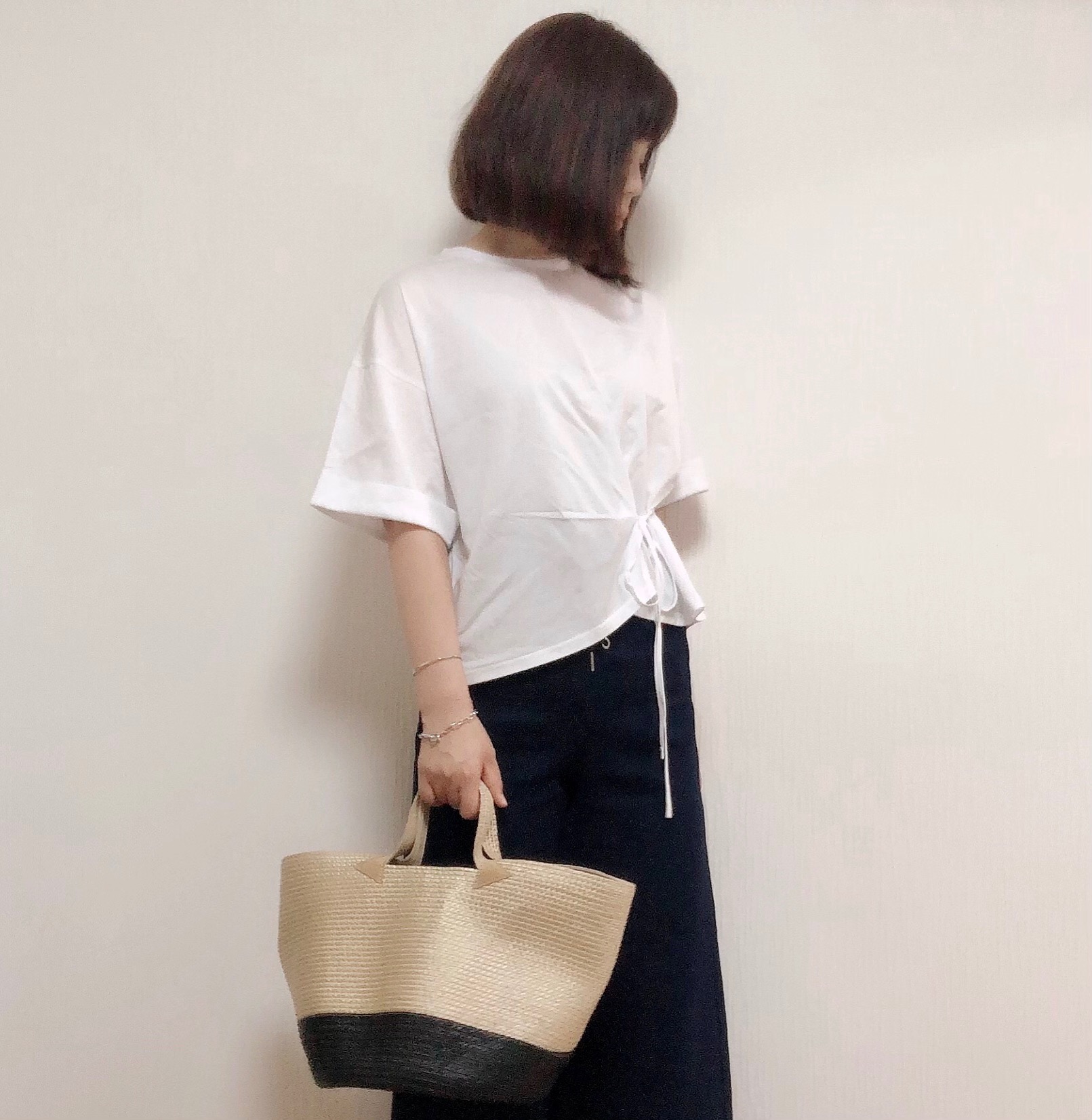 白tシャツとデニムでシンプル大人カジュアルコーデ 脱 干物女 ４０代ファッション コーデ 楽天ブログ