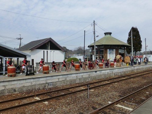 2014_3_29_真岡鉄道SL運行20周年記念重連運転_市塙駅_02.jpg