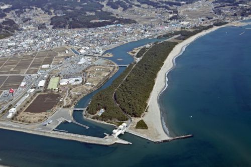 comparison_rikuzentakata-matsubara_201003.jpg