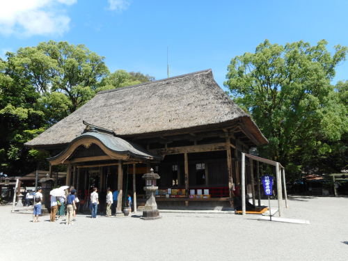 青井阿蘇神社拝殿.JPG