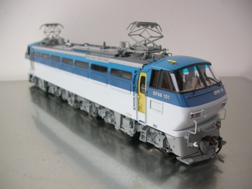 4.ムサシノモデル　EF66-100 1次型.JPG