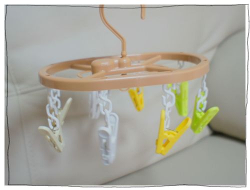 100円ショップ　セリア　ミニハンガー