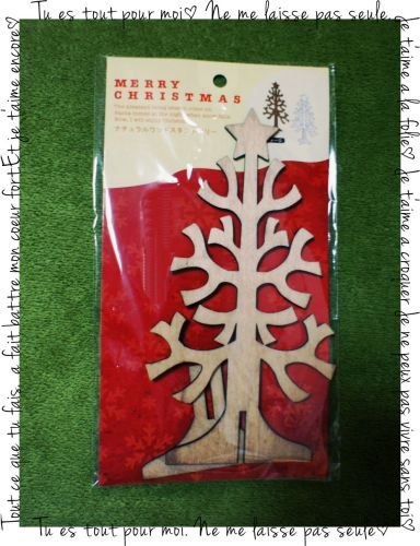 100円ショップ　セリア　木製　クリスマスツリー