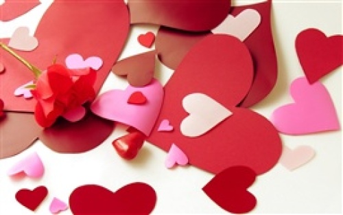 Valentine-s-Day-love-heart-shaped-paper-cut_s.jpg