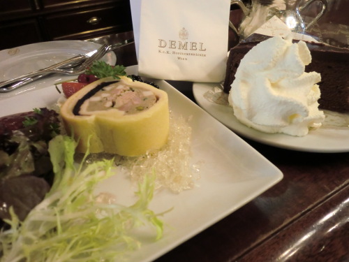 CIMG1276　デメルのザッハートルテとパイランチ.JPG