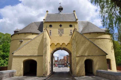 pict-鍛冶屋の門 2.jpg