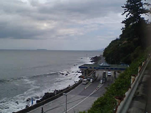 atami-beachline.jpg