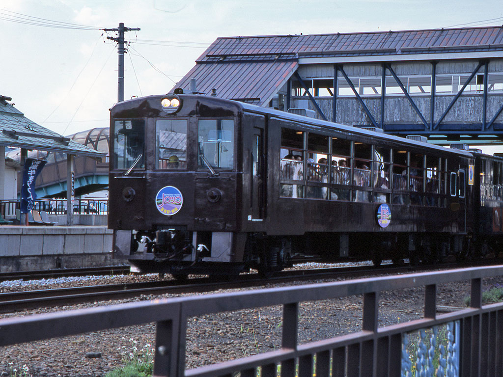 富良野線上富良野駅2006年7月