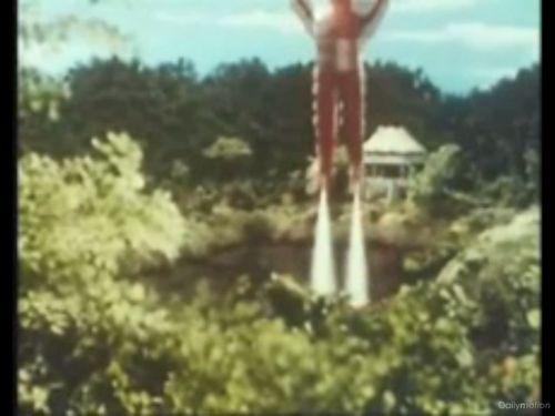 基地13