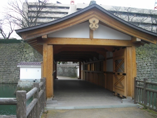 福井城本丸内堀廊下橋 (3) (500x375).jpg