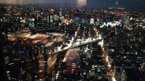 20141222マンダリン09窓からの夜景.jpg