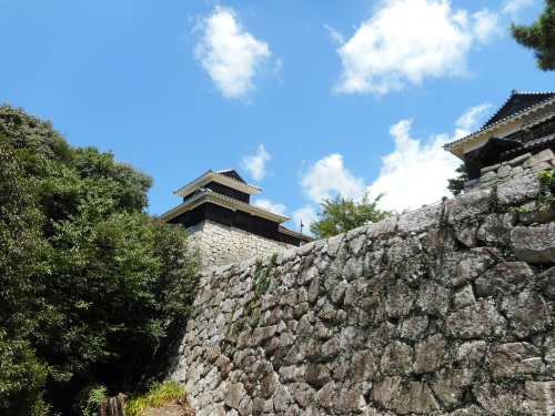 伊予松山城本丸太鼓櫓・筒井門.JPG