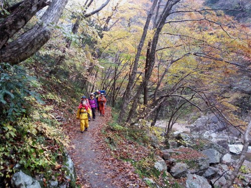 三段峡登山道.jpg