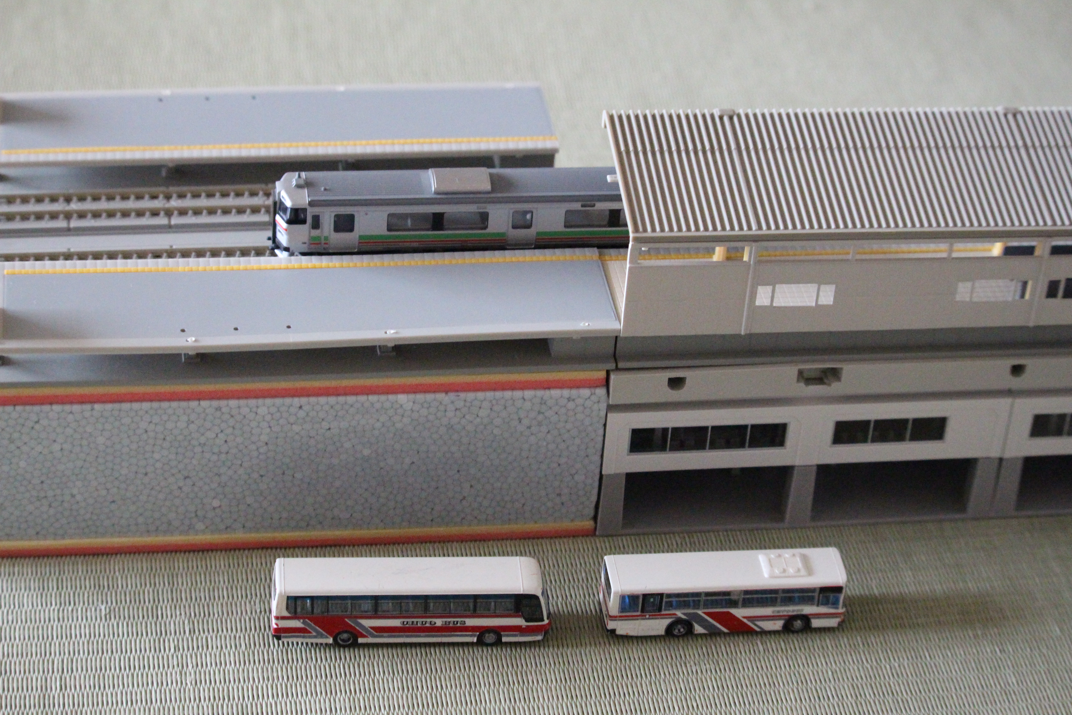 KATO 高架駅 島式ホーム ジオタウン - 鉄道模型