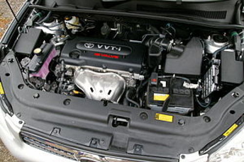 300px-Toyota_2AZ-FE_engine_001.jpg