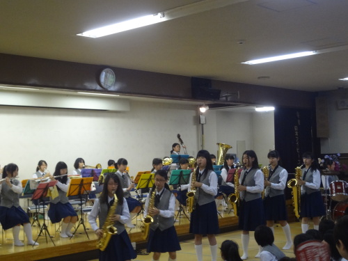 羽鳥中学吹奏楽団.JPG