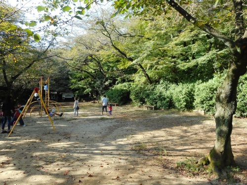 小牧山城桜の馬場.JPG