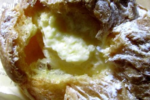 バニラ香る濃厚カスタードシュー 3.jpg