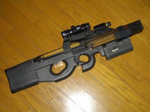 マルイ　ＦＮ　Ｐ９０ＴＲ　０２.jpg