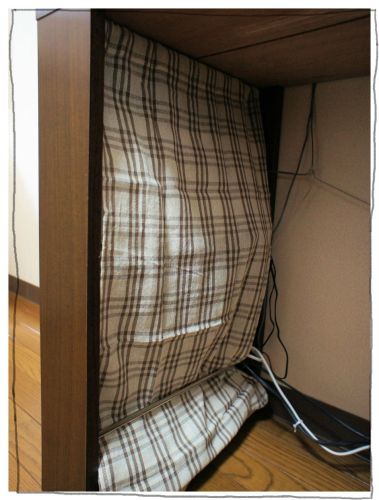 100円ショップ　セリア　つっぱりポール　カーテン