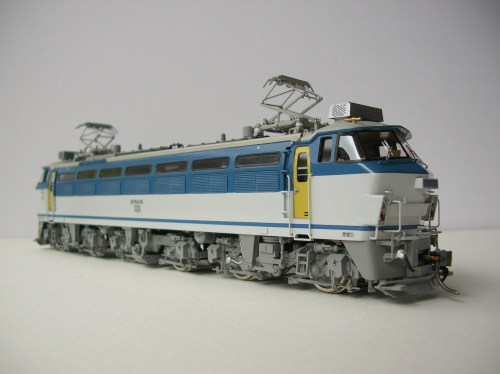 DSCN1355　ムサシノモデル　EF66  クーラー付.JPG