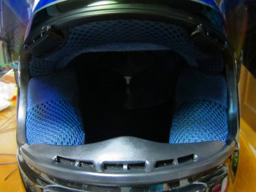 ヘルメット内装のゴム交換 017.jpg