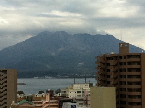 山形屋から見た桜島