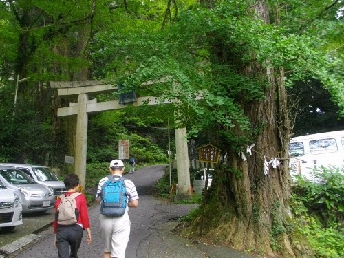 御岳山参道入口 (500x375).jpg