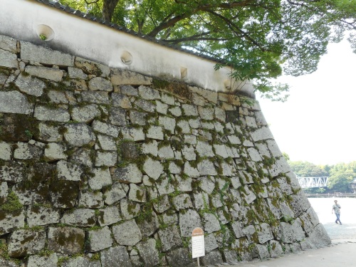 岡山城中の段小納戸櫓下石垣 (2).JPG