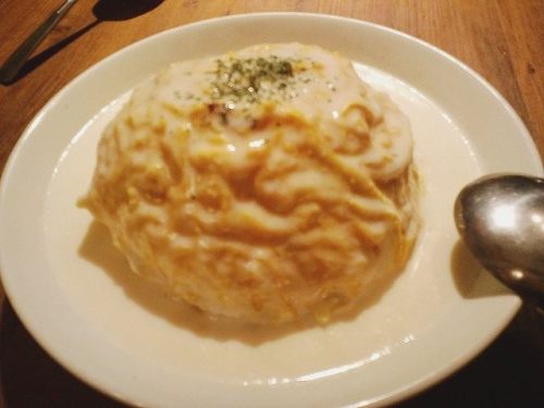 チキンとほうれん草のクリームオムライス