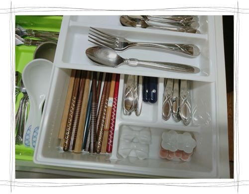 ニトリ　スライド整理トレー