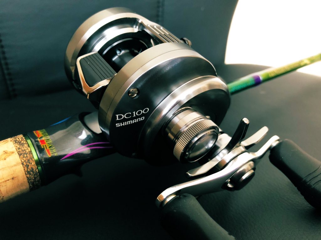 SHIMANO - 19カルカッタコンクエストDC201の+inforsante.fr