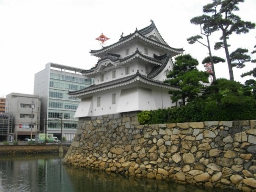 高松城艮櫓 (1) (500x375).jpg