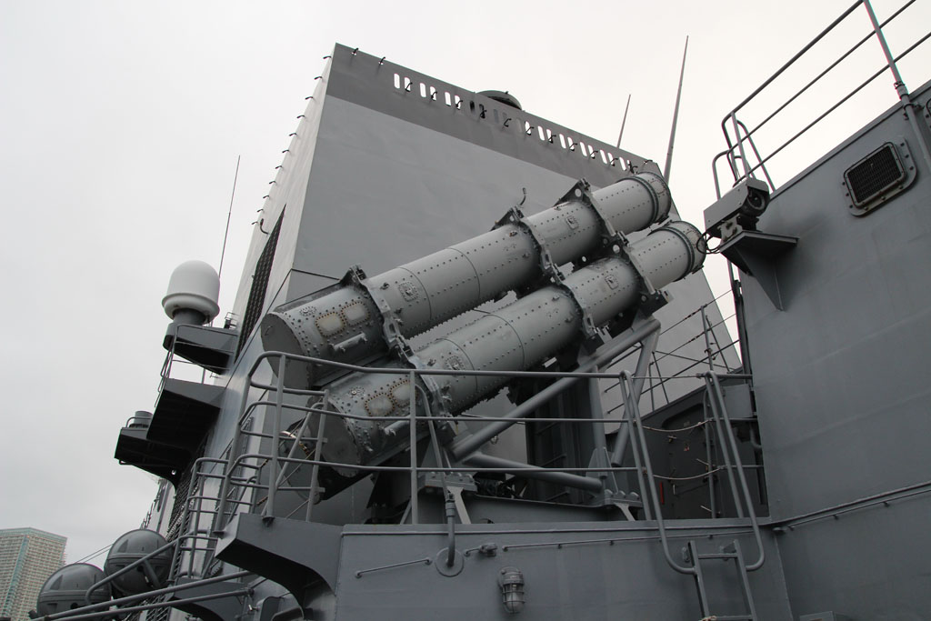 護衛艦まきなみ