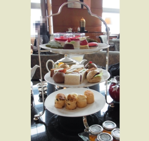 20121215リッツ・カールトン　５アフタヌーンティースタンド.jpg
