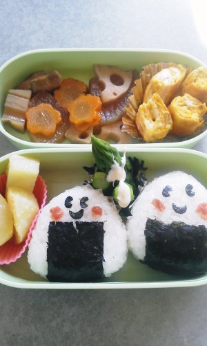 にこにこおむすび弁当.jpg