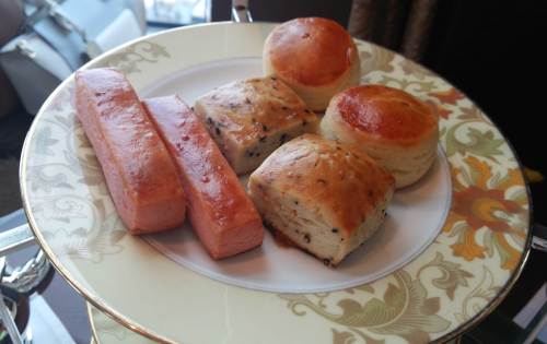 20140922シャングリ・ラ 04スコーン.jpg