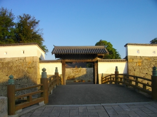 赤穂城大手門  (2) (500x375).jpg