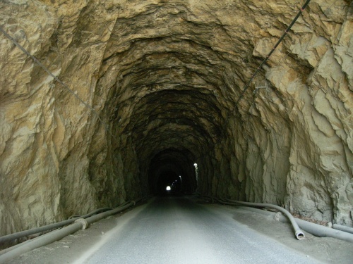 雁掛トンネル2006.JPG