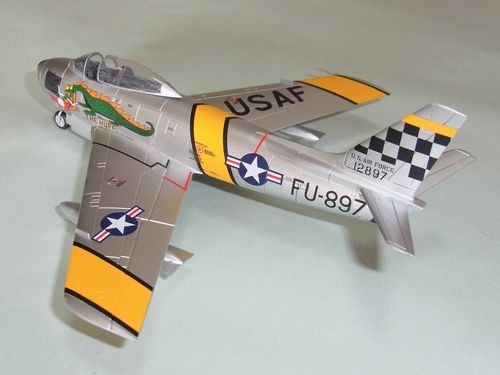 F-86F-8.jpg