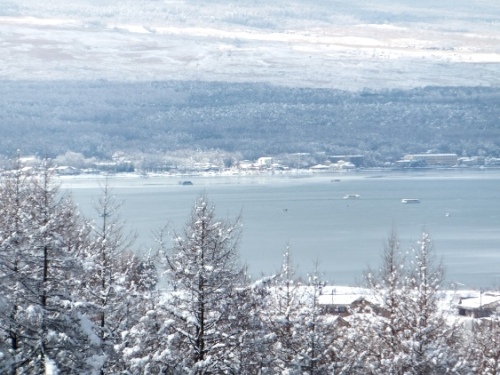 雪の山中湖2.jpg